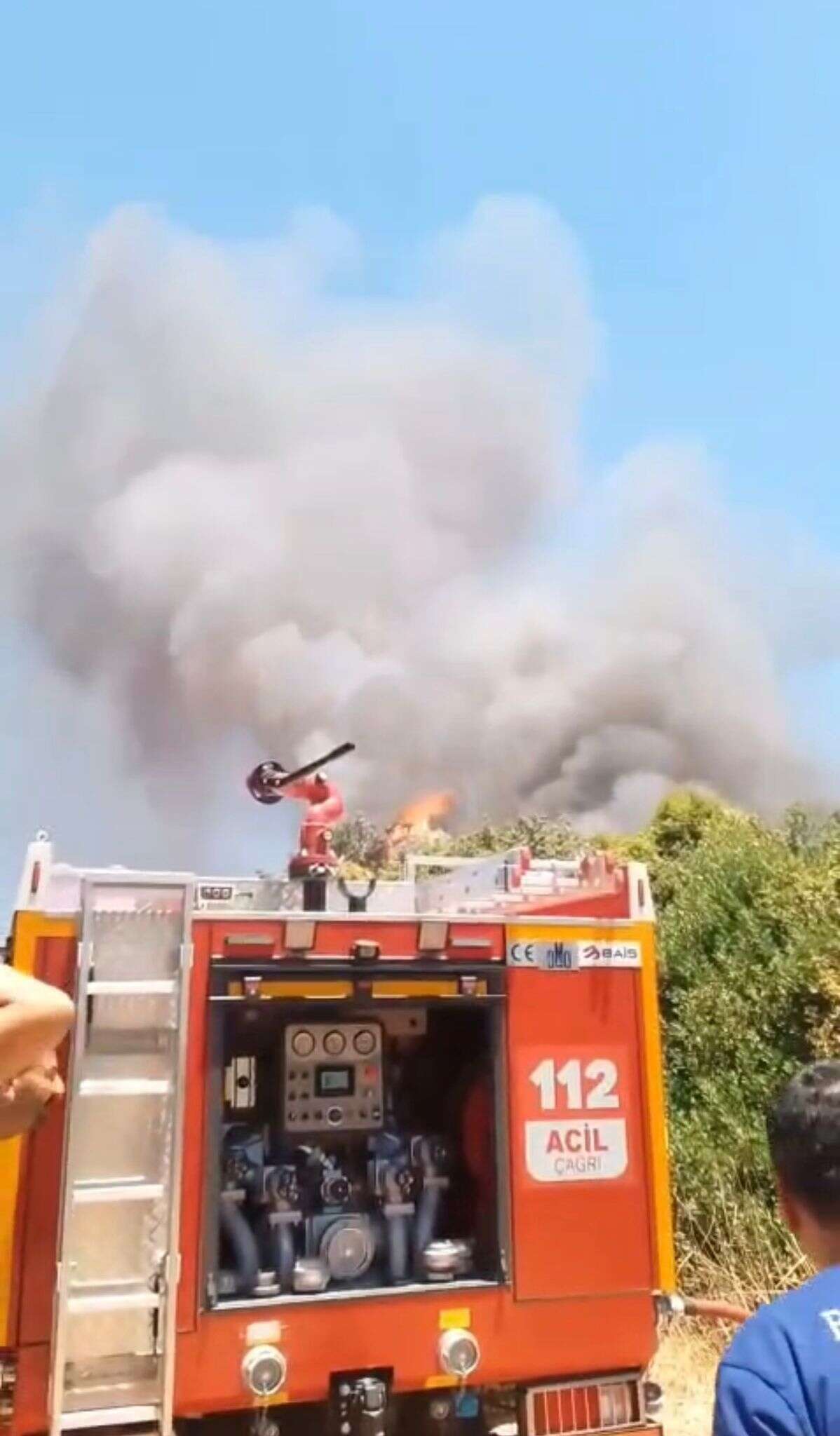 Bodrum’da Konteyner Yangını: 1 Kişi Hafif Yaralandı 2